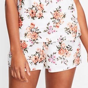 NWT Floral Bouquet Pajama Bottoms Size L